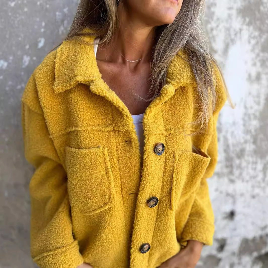 Angelika — Płaszcz Damski Krótki Pluszowy z Kieszeniami, Moda Lodz