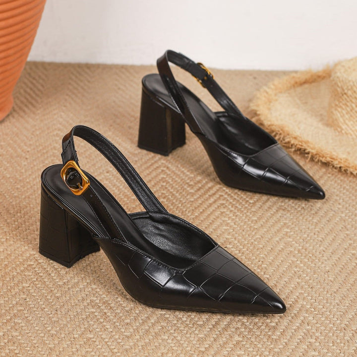 Apolonia — Czółenka Damskie Slingback na Słupku ze Złotą Klamrą, Moda Lodz