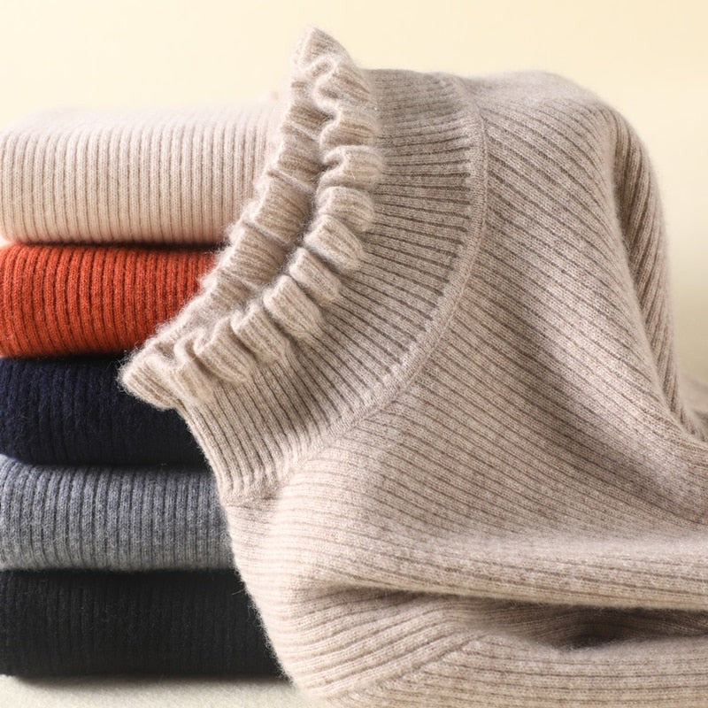 Dorota — Sweter Damski z Półgolfem i Falbankami, Moda Lodz