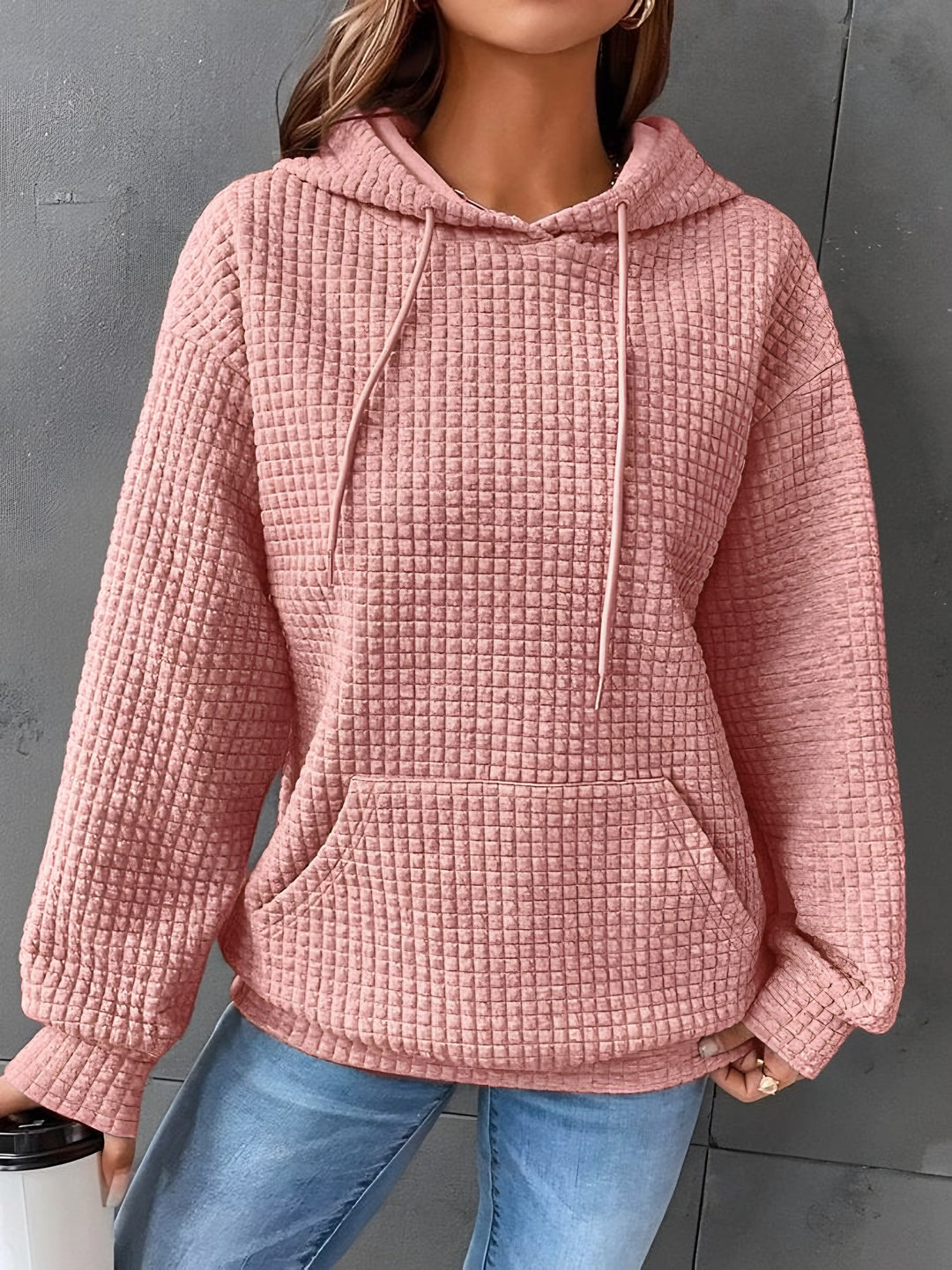 Oktawia — Oktawia | Ciepła bluza damska z kapturem i kieszenią z przodu, Moda Lodz