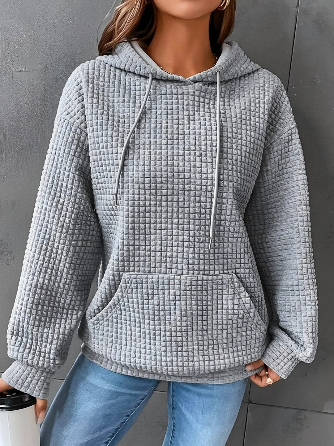 Oktawia — Oktawia | Ciepła bluza damska z kapturem i kieszenią z przodu, Moda Lodz