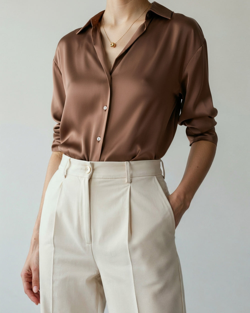Sabrina — Koszula Damska Satynowa Oversize z Długim Rękawem, Moda Lodz